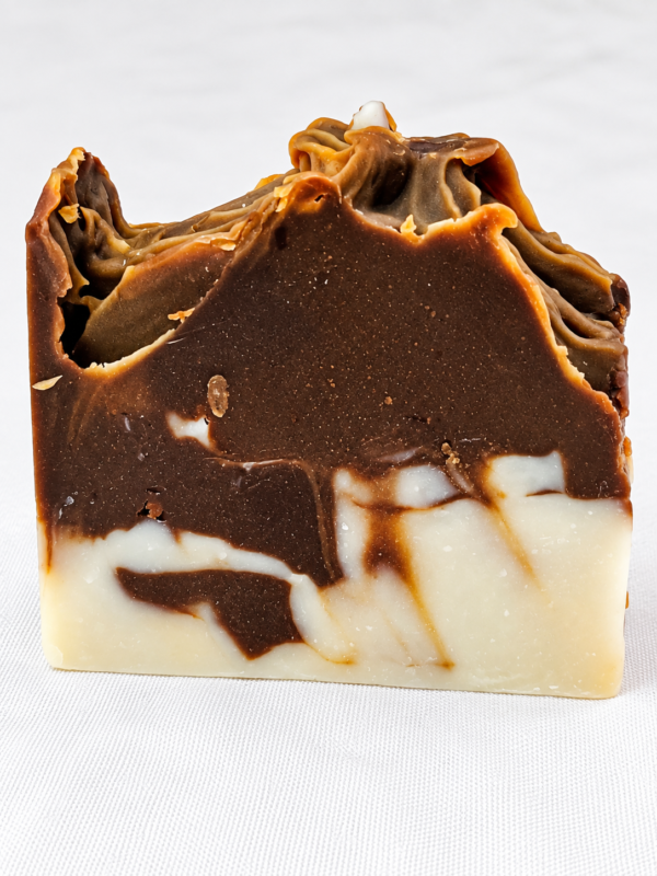 Savon Épure Naturel artisanal brun et crème, vue de face